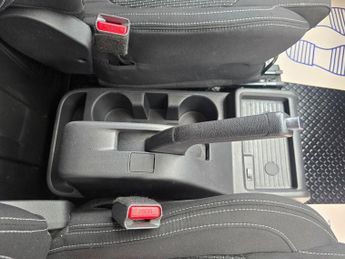 MAXUS EDELIVER 3 35kWh Electric Van in White with 65,300 miles, 1 owner, ULEZ com