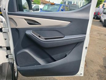 MAXUS EDELIVER 3 35kWh Electric Van in White with 65,300 miles, 1 owner, ULEZ com