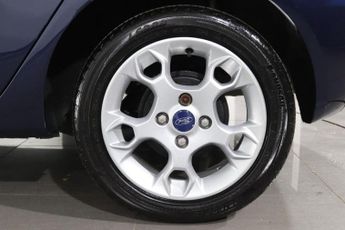 FORD FIESTA 1.4 Zetec Hatchback 5dr Petrol Automatic (154 g/km, 94 bhp)