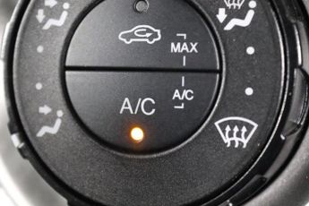 FORD FIESTA 1.4 Zetec Hatchback 5dr Petrol Automatic (154 g/km, 94 bhp)