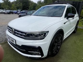 VOLKSWAGEN TIGUAN 2.0 TDI R-Line SUV 5dr Diesel DSG 4Motion Euro 6 (s/s) (190 ps)