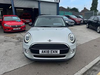 MINI HATCH 1.5 Cooper Hatchback 3dr Petrol Steptronic Euro 6 (s/s) (136 ps)