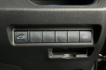 TOYOTA RAV4 2.5 VVT-h Dynamic SUV 5dr Petrol Hybrid CVT Euro 6 (s/s) (218 ps