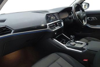 BMW 3 SERIES 2.0 330e 12kWh SE Pro Saloon 4dr Petrol Plug-in Hybrid Auto Euro