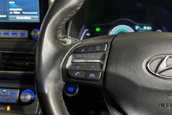 HYUNDAI KONA 64kWh Premium SUV 5dr Electric Auto (7kW Charger) (204 ps) 1 Pre