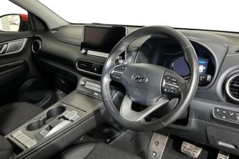 HYUNDAI KONA 64kWh Premium SUV 5dr Electric Auto (7kW Charger) (204 ps) 1 Pre