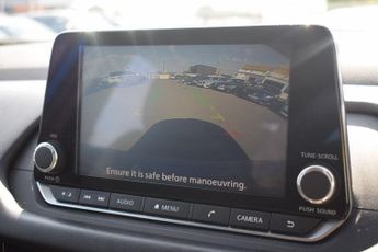 NISSAN QASHQAI 1.3 DIG-T MHEV Acenta Premium SUV 5dr Petrol Hybrid XTRON Euro 6
