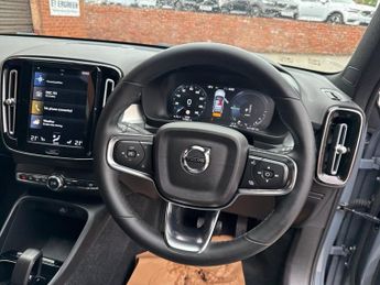 VOLVO XC40 1.5h T4 Recharge 10.7kWh Plus SUV 5dr Petrol Plug-in Hybrid Auto