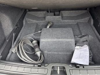 VOLVO XC40 1.5h T4 Recharge 10.7kWh Plus SUV 5dr Petrol Plug-in Hybrid Auto