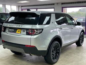 LAND ROVER DISCOVERY SPORT 2.0 TD4 SE SUV 5dr Diesel Auto 4WD Euro 6 (s/s) (180 ps)