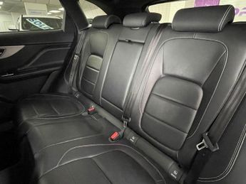 JAGUAR F-PACE 2.0 D165 R-Sport SUV 5dr Diesel Manual Euro 6 (s/s) (163 ps)