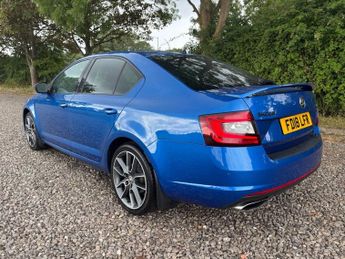SKODA OCTAVIA 2.0 TDI vRS Hatchback 5dr Diesel DSG Euro 6 (s/s) (184 ps)