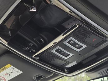 LAND ROVER RANGE ROVER 4.4 SD V8 Autobiography SUV 5dr Diesel Auto 4WD Euro 6 (s/s) (33