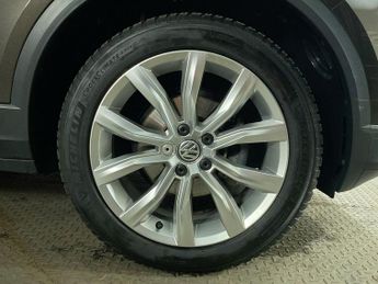 VOLKSWAGEN T-ROC 1.5 TSI GPF EVO SEL SUV 5dr Petrol DSG Euro 6 (s/s) (150 ps)