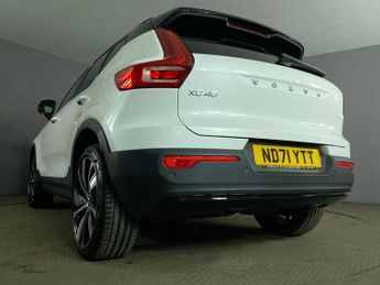 VOLVO XC40 Recharge Twin 78kWh Pro SUV 5dr Electric Auto AWD (408 ps)