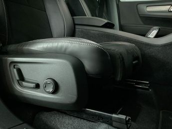 VOLVO XC40 Recharge Twin 78kWh Pro SUV 5dr Electric Auto AWD (408 ps)