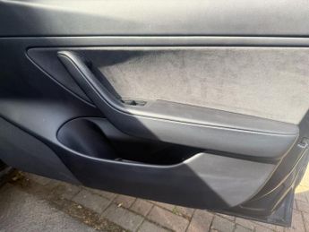 TESLA Model 3 (Dual Motor) Long Range Saloon 4dr Electric Auto 4WDE (346 ps)