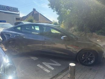 TESLA Model 3 (Dual Motor) Long Range Saloon 4dr Electric Auto 4WDE (346 ps)