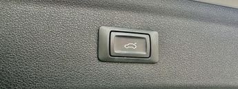 AUDI Q3 1.4 TFSI CoD S line Edition SUV 5dr Petrol S Tronic Euro 6 (s/s)