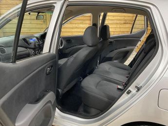 HYUNDAI I10 1.2 Active Hatchback 5dr Petrol Auto Euro 5 (85 bhp)