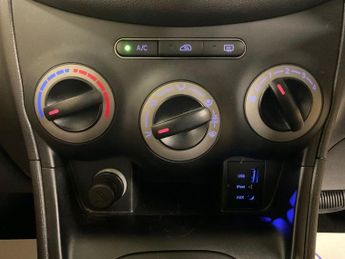 HYUNDAI I10 1.2 Active Hatchback 5dr Petrol Auto Euro 5 (85 bhp)