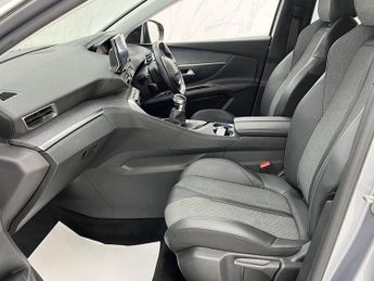 PEUGEOT 3008 1.2 PureTech Allure Premium SUV 5dr Petrol Manual Euro 6 (s/s) (