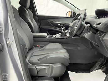 PEUGEOT 3008 1.2 PureTech Allure Premium SUV 5dr Petrol Manual Euro 6 (s/s) (
