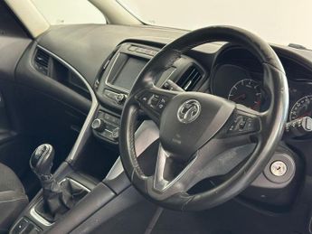 VAUXHALL ZAFIRA TOURER 1.4i Turbo SRi MPV 5dr Petrol Manual Euro 6 (140 ps)