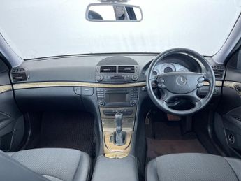 MERCEDES-BENZ E-CLASS 2.1 E220 CDI Avantgarde Saloon 4dr Diesel Automatic (177 g/km, 1