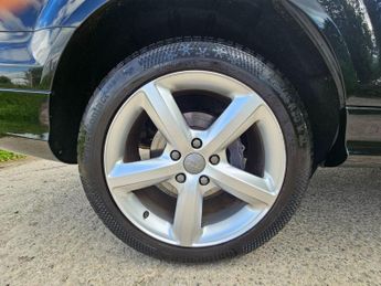 AUDI Q7 3.0 TDI V6 S line SUV 5dr Diesel Tiptronic quattro Euro 5 (s/s) 