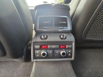 AUDI Q7 3.0 TDI V6 S line SUV 5dr Diesel Tiptronic quattro Euro 5 (s/s) 