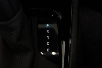 TOYOTA YARIS CROSS 1.5 VVT-h Design E-CVT Euro 6 (s/s) 5dr