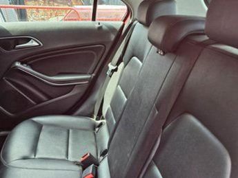 MERCEDES-BENZ A-CLASS 1.5 A180d SE Hatchback 5dr Diesel 7G-DCT Euro 6 (s/s) (109 ps)