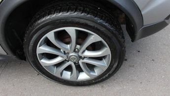 NISSAN JUKE 1.6 Tekna SUV 5dr Petrol XTRON Euro 6 (117 ps)