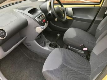 PEUGEOT 107 1.0 12V Urban Hatchback 5dr Petrol Manual Euro 4 (68 ps)