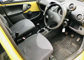 PEUGEOT 107 1.0 12V Urban Hatchback 5dr Petrol Manual Euro 4 (68 ps)