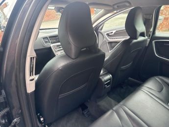 VOLVO V60 1.6 D2 SE Lux Nav Estate 5dr Diesel Powershift Euro 5 (s/s) (115