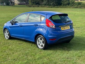 FORD FIESTA 1.6 Zetec Hatchback 5dr Petrol Powershift Euro 5 (105 ps)