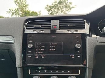 VOLKSWAGEN GOLF 2.0 TDI R-Line Hatchback 5dr Diesel DSG Euro 6 (s/s) (150 ps)