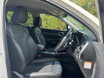 KIA SORENTO 1.6 h T-GDi 3 SUV 5dr Petrol Hybrid Auto AWD Euro 6 (s/s) (226 b
