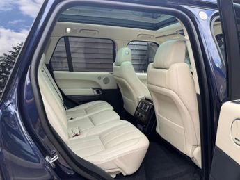 LAND ROVER RANGE ROVER 3.0 TD V6 Vogue SUV 5dr Diesel Auto 4WD Euro 6 (s/s) (258 ps)