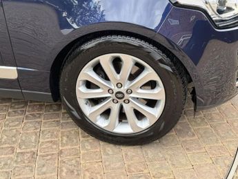 LAND ROVER RANGE ROVER 3.0 TD V6 Vogue SUV 5dr Diesel Auto 4WD Euro 6 (s/s) (258 ps)