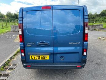RENAULT TRAFIC 2.0 dCi ENERGY 30 Sport Nav NO VAT EDC LWB AUTO Euro 6 (s/s) (14