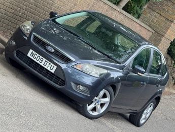 FORD FOCUS 1.6 Zetec Hatchback 5dr Petrol Manual (161 g/km, 99 bhp)