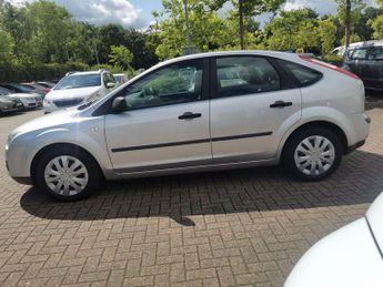 FORD FOCUS 1.6 LX Hatchback 5dr Petrol Manual (161 g/km, 99 bhp)