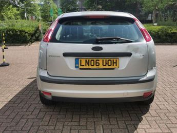 FORD FOCUS 1.6 LX Hatchback 5dr Petrol Manual (161 g/km, 99 bhp)