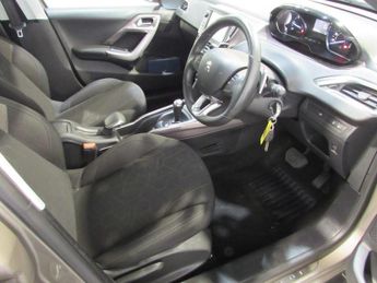 PEUGEOT 2008 1.6 e-HDi Active SUV 5dr Diesel EGC Euro 5 (s/s) (92 ps)