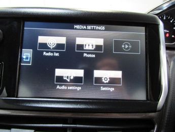 PEUGEOT 2008 1.6 e-HDi Active SUV 5dr Diesel EGC Euro 5 (s/s) (92 ps)