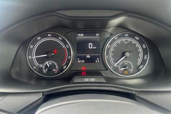 SKODA KAMIQ 1.0 TSI SE SUV 5dr Petrol DSG Euro 6 (s/s) (110 ps) Low Mileage,
