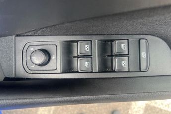 SKODA KAMIQ 1.0 TSI SE SUV 5dr Petrol DSG Euro 6 (s/s) (110 ps) Low Mileage,